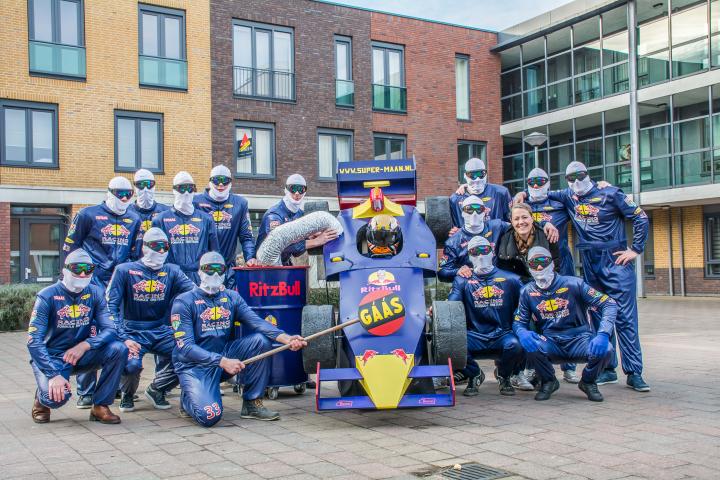 Op en met vrienden kun je bouwen